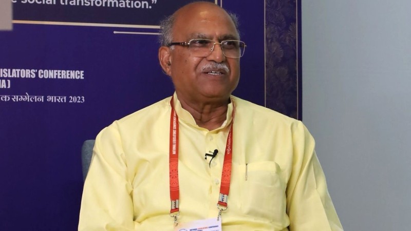 जानिए मेरठ कैंट के भाजपा विधायक और यूपी के चर्चित कारोबारी नेता के बारे में